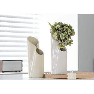 VASE AVEC COL ENROULE 9x23.6x11CM - BLANC